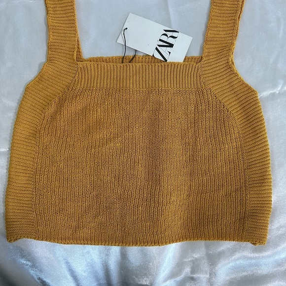 Yellow Knit Women's Top - Picture 3 of 5